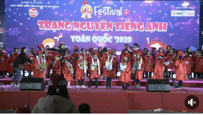 Học sinh trường Tiểu học Nguyễn Tất Thành tham gia Festival Trạng nguyên Tiếng Anh toàn quốc năm 2020.