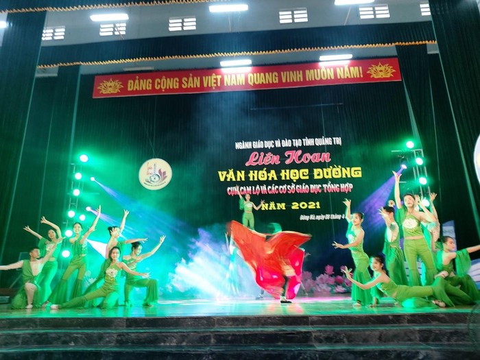Giáo dục ở Quảng Trị đã có nhiều khởi sắc và tự hào. Ảnh: Liên hoan văn hóa học đường Quảng trị năm 2021 - Sở Giáo dục và Đào tạo Quảng Trị.