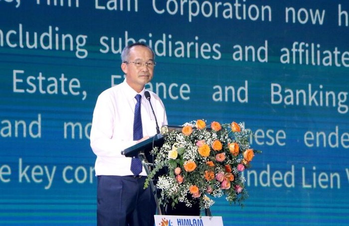 Ông Dương Công Minh - nhà sáng lập hệ thống Giáo dục Him Lam phát biểu.