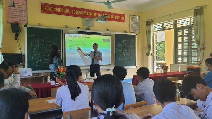 Các giáo viên ở huyện Than Uyên chuẩn bị tập huấn chuyên môn trước thềm năm học mới. Ảnh: Phòng Giáo dục và Đào tạo huyện Than Uyên, tỉnh Lai Châu