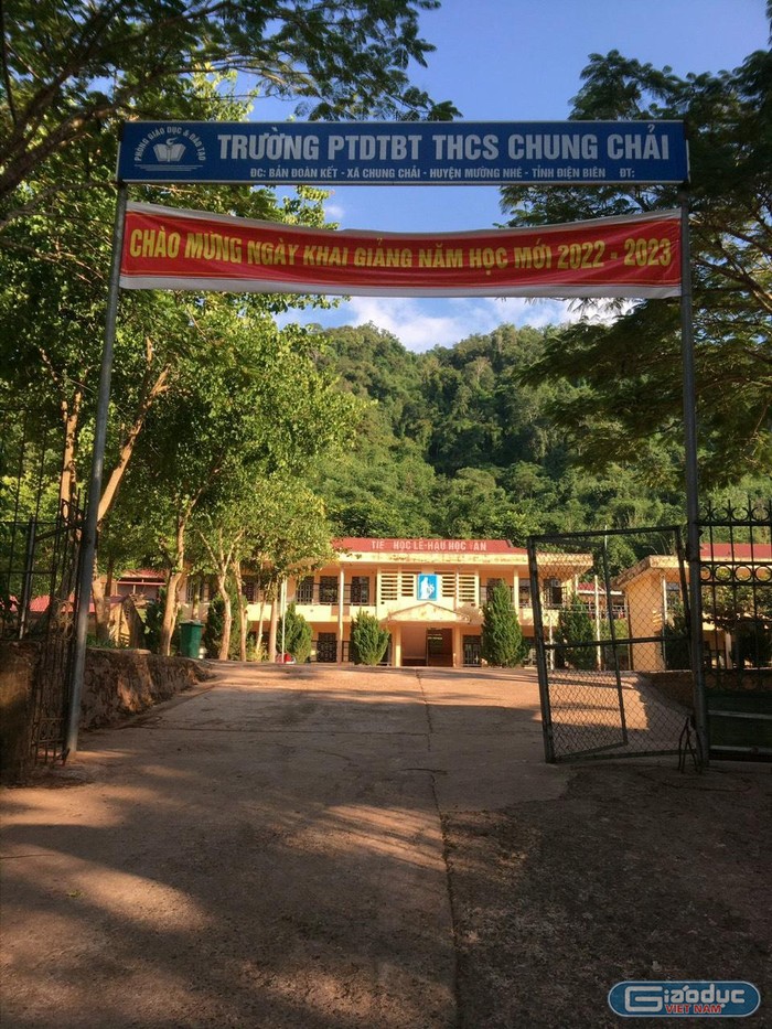 Trường Phổ thông dân tộc bán trú Trung học cơ sở Chung Chải với 483 học sinh bán trú. Ảnh: LC