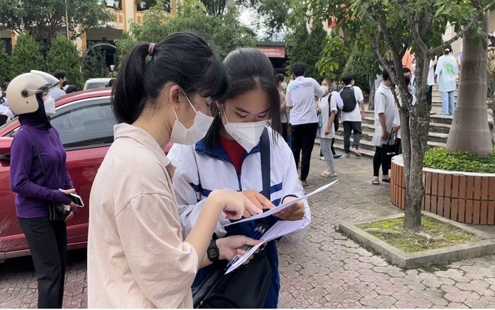 Học sinh dự thi tuyển sinh lớp 10 tại Trường Trung học phổ thông chuyên Lê Quý Đôn, tỉnh Điện Biên năm học 2022- 2023. Ảnh: Nhandan.vn