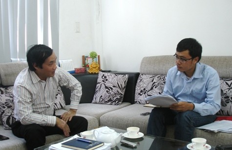 Đỗ Công Hân, Giám đốc Bệnh viện làm việc với phóng viên Báo Giáo dục Việt Nam.