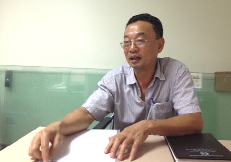 Ông Nguyễn Văn Hùng, Thanh tra của Hãng taxi Sông Hồng cho biết, hãng chưa biết thông tin gì về 02 chiếc xe &quot;dù&quot; bị Công an quận Hoàng Mai bắt giữ.