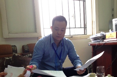 Ông Đặng Trần Phú, Phó Chủ tịch UBND phường Gia Thụy cho biết, trong các hồ sơ thửa đất mà phường đang lưu giữ tất cả đều đứng tên bà Kiến, không có tài liệu nào thể hiện thửa đất thuộc quyền sử dụng của bà Hữu.