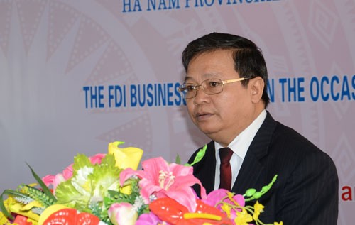 Chủ tịch UBND tỉnh Hà Nam Nguyễn Xuân Đông có Quyết định rút văn bản đã ban hành trước đó và từ ngày 24/3/2015 nghiêm cấm tất cả các xe tải trên 3,5 tấn lưu thông qua cầu Châu Sơn.