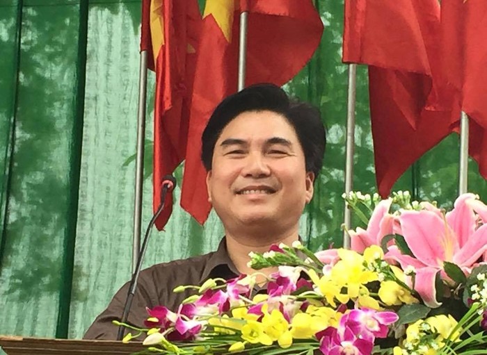 Ông Vũ Minh Hồng, Phó Chủ tịch UBND phụ trách kinh tế đô thị phường Nam Đồng có thái độ bất hợp tác với cơ quan báo chí. Ảnh internet.