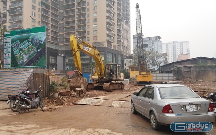 Công trường dự án xây dựng khu hỗn hợp nhà ở thấp tầng và nhà trẻ tại số 25 Vũ Ngọc Phan