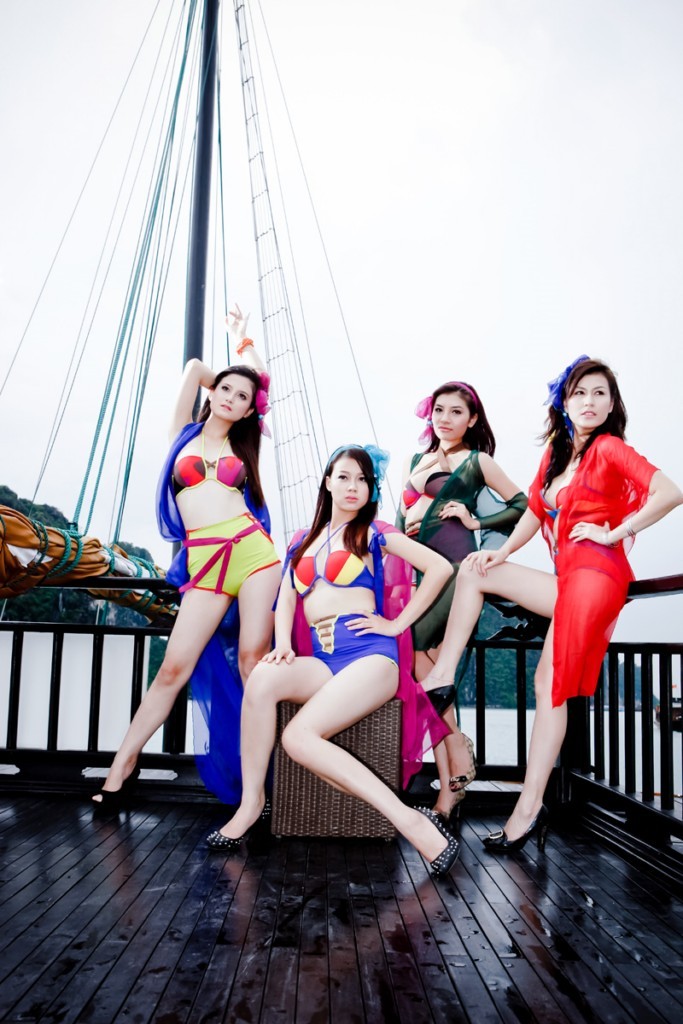 4 người mẫu vừa cùng Elite tham dự sự kiện ra mắt CLB Golf Quảng Ninh, và có dịp lên du thuyền thuộc BQL đảo Tuần Châu (thuộc ông Đào Hồng Tuyển) để du lịch và chụp ảnh.