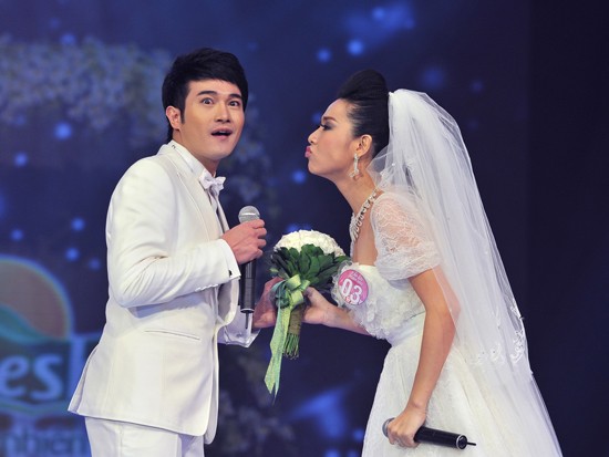 Minh Quân và Lê Khánh với màn kết hôn trong đêm pop ballad