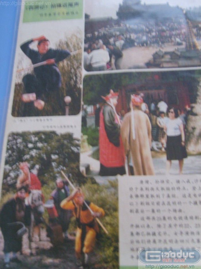 Tấm bên tay phải giữa hình là Dương Khiết chỉ đạo dựng tập "Trừ yêu Ô Kê quốc", năm 1986 >> Xem album 1