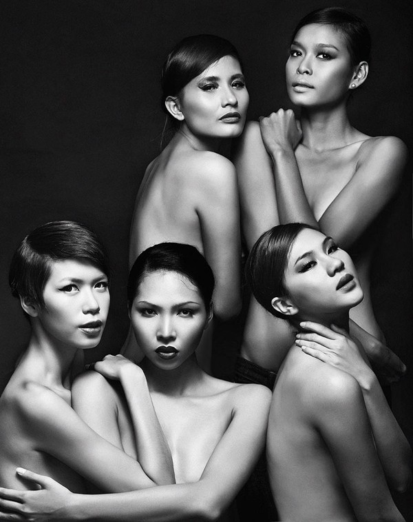 Trong những năm gần đây, phong trào chụp ảnh nude nhằm kêu gọi phòng chống ung thư vú được không ít các mỹ nhân Hollywood, Hàn Quốc, Trung Quốc... hưởng ứng. Đều đặn mỗi năm vào tháng 10, hoạt động xã hội này lại trở thành đề tài hot trên các tạp chí thời trang. Tuy nhiên, ở Việt Nam, việc chụp ảnh nude vì mục đích cộng đồng vẫn chưa được ủng hộ nhiều.