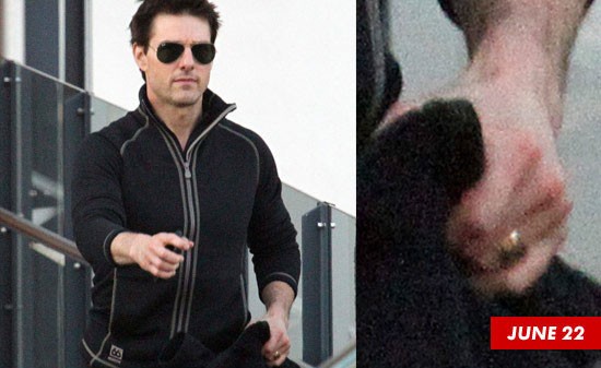 Tom Cruise vẫn đeo nhẫn cưới trong bức ảnh chụp ngày 22/6.