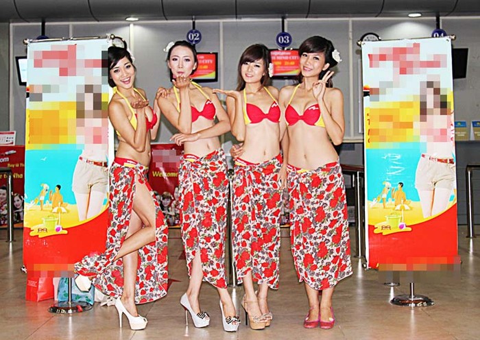 Nhân khai trương đường bay mới TP.HCM - Nha Trang, một hãng hàng không đã mở chương trình Vũ điệu “Đêm Hawaii huyền bí”