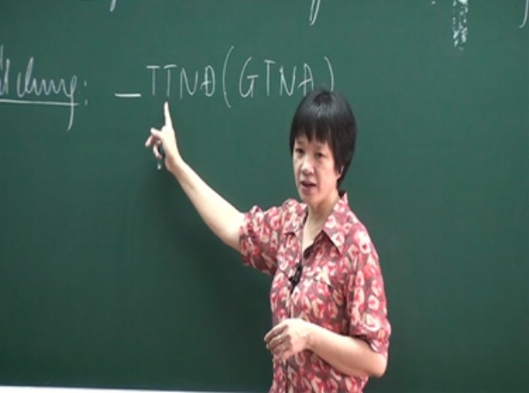 Tiến sỹ Văn học Trịnh Thu Tuyết - giáo viên Văn THPT Chu Văn An chia sẻ câu chuyện về nghề giáo.