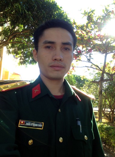 Trần Lê Thanh Tuấn trưởng thành từ môi trường quân đội.