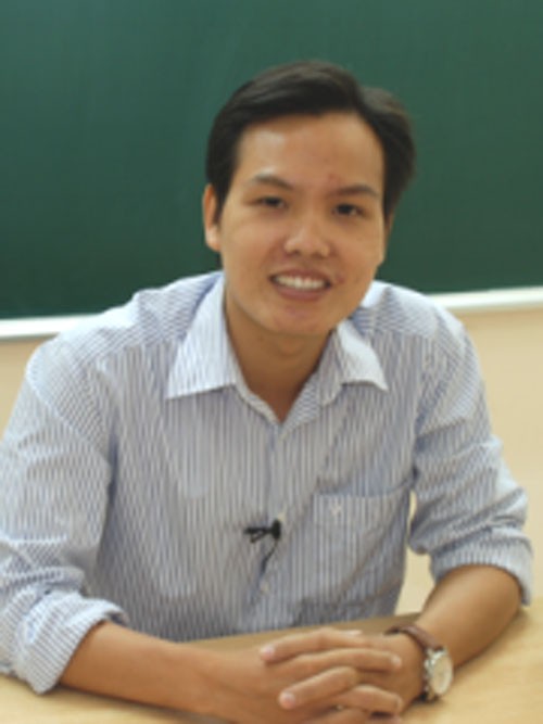 Thầy giáo Đặng Việt Hùng.
