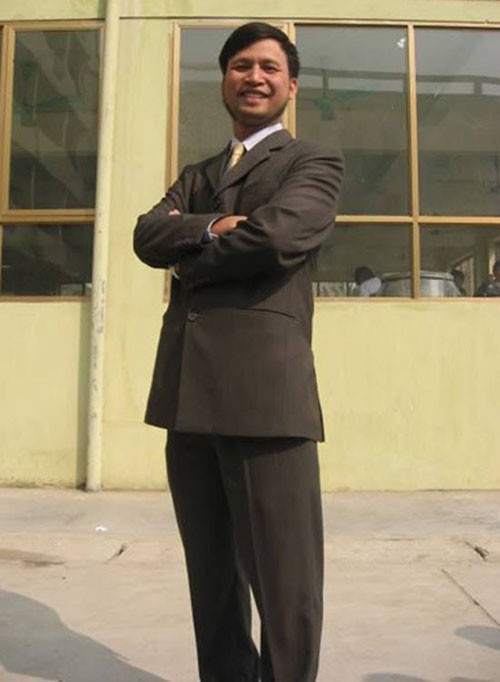 Thầy giáo Dương Văn Cẩn.