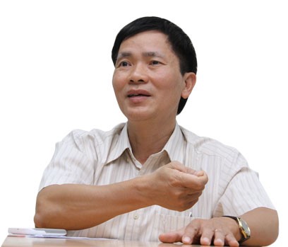 GS.TSKH Lê Tuấn Hoa.