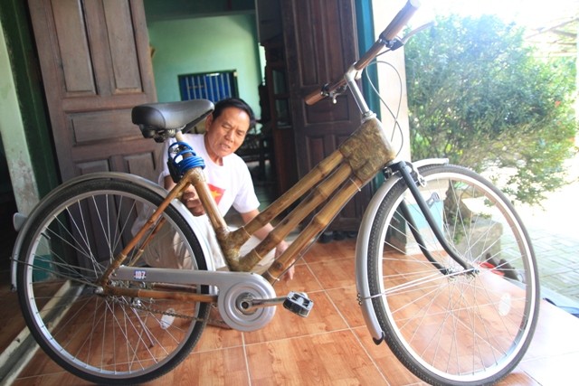 Đối với những xe đạp tre ông Mười thiết kế cho người Việt thì có giá thành rẻ hơn, 5 triệu đồng/chiếc. Đã có rất nhiều du khách Hà Nội, TP. Hồ Chí Minh và các tỉnh khi đi du lịch tới Hội An khi biết ông Mười làm xe đạp tre độc đáo này họ đã đặt hàng cho ông.