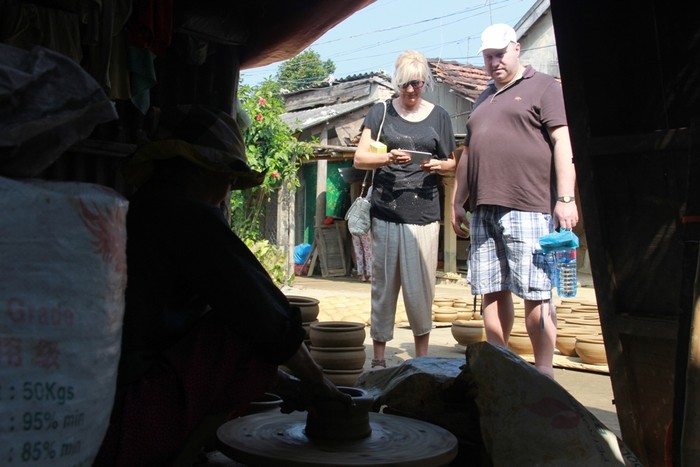 Cho đến nay, làng gốm Thanh Hà vẫn tồn tại và hoạt động sản xuất thủ công với phương tiện và kỹ thuật truyền thống. Chính vì thế làng gốm Thanh Hà trở thành một bảo tàng sống, một nguồn tư liệu quý giá cho các nhà khoa học tìm hiểu, nghiên cứu về nghề gốm cổ truyền của Việt Nam nói riêng cũng như của vùng Đông Nam Á nói chung.
