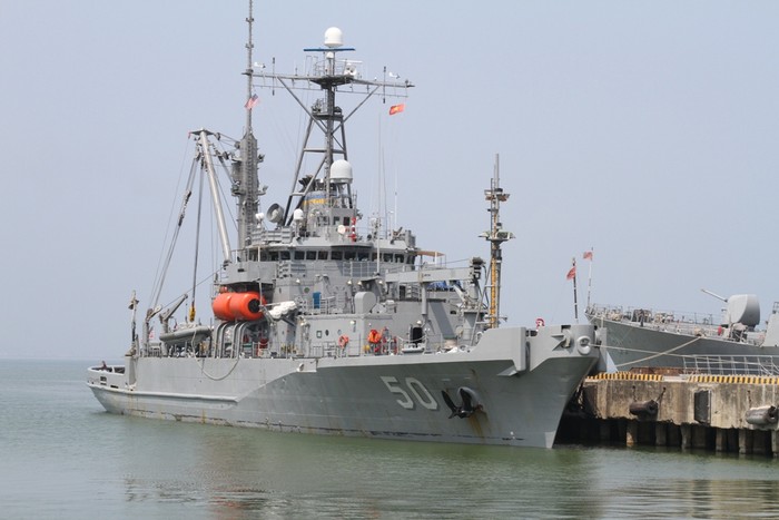 Tàu hải quân Hoa Kỳ cập cảng Tiên Sa (Đà Nẵng) vào tháng 4/2014. Ảnh Thủy Linh