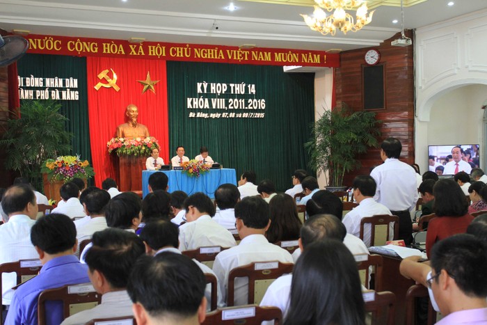 Quang cảnh kỳ họp thứ 14 HĐND TP Đà Nẵng khóa 8, nhiệm kỳ 2011-2016 chiều 7/7. Ảnh Thùy Linh
