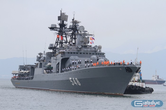 Tàu thuộc Hạm đội Thái Bình Dương của Hải quân Liên bang Nga đã cập cảng Tiên Sa, thăm xã giao thành phố Đà Nẵng từ ngày 31/7 đến ngày 2/8/2015. Ảnh Thùy Linh
