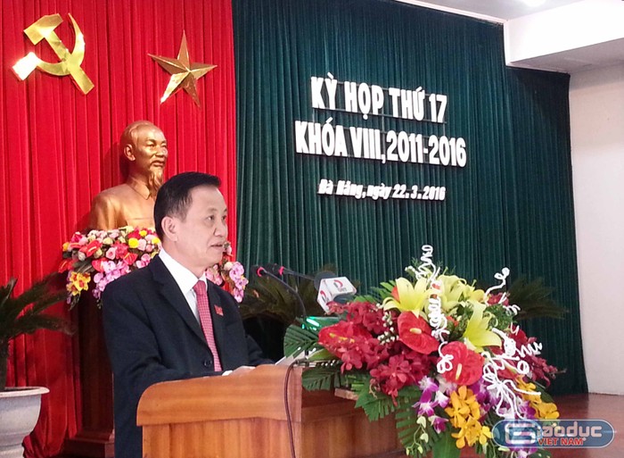 Chủ tịch HĐND TP Đà Nẵng Trần Thọ phát biểu tại kỳ họp. Ảnh T.L