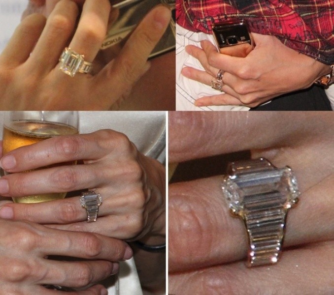 Nếu soi kỹ, hai chiếc nhẫn của Mr Đàm (hình trên) có rất nhiều nét tương đồng một cách ngẫu nhiên chiếc nhẫn của Angelina Jolie (hình dưới).