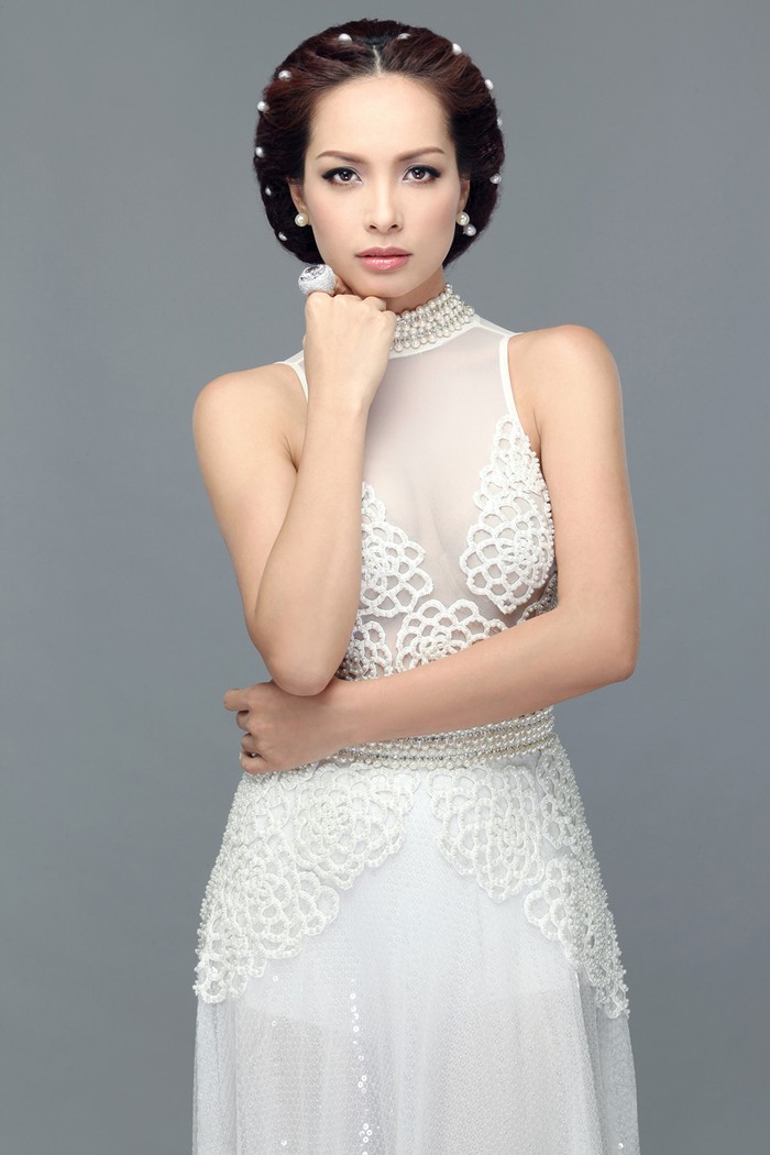 Gần đây nhất, Thuý Hạnh đã tiễn đưa Á hậu Hoàng My lên đường tham gia cuộc thi Hoa hậu Thế giới năm 2012.