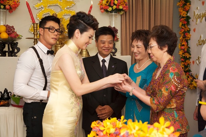 Andrew Poh đã cùng cả gia đình từ Singapore sang Việt Nam để làm lễ cưới.