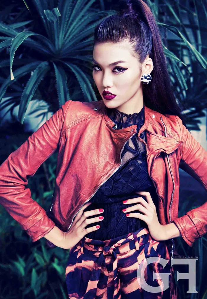 Sau cuộc thi siêu mẫu 2012, với danh hiệu Siêu mẫu triển vọng, Lan Khuê nhận được rất nhiều lời mời tham dự các chương trình thời trang lớn và là gương mặt chụp ảnh thời trang cho các tạp chí.