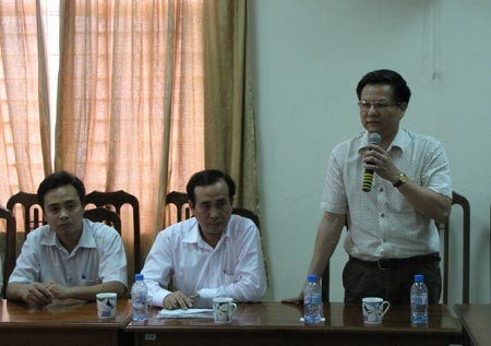 Ông Nguyễn Hồng Quang mong muốn các chủ cơ sở sản xuất cần phải nâng cao trách nhiệm của mình để đảm bảo VSATTP trong việc sản xuất cốm làng Vòng