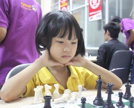 Bé Khánh Linh, một trong những "kiện tướng" nhỏ tuổi nhất đã lọt vào vòng ba của cuộc thi