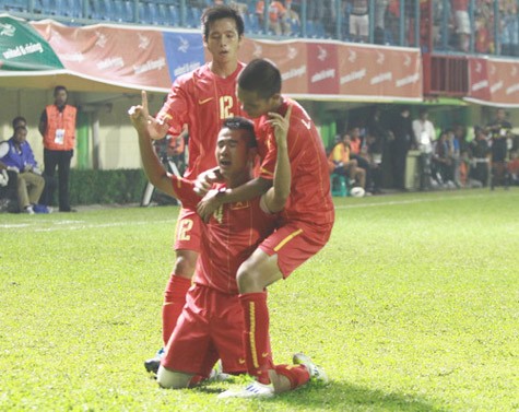 U23 Việt Nam ăn mừng sau bàn thắng của Văn Hoàn. Ảnh: TTVH