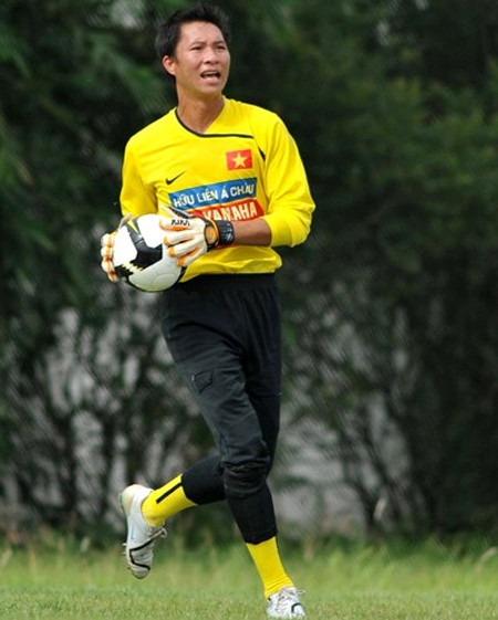 Mạnh Dũng là thủ môn đắt nhất Việt Nam.