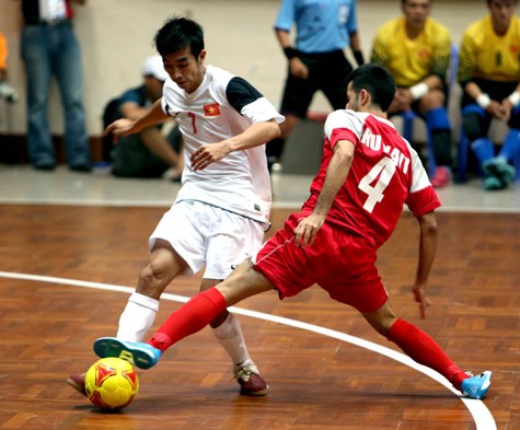 Tuyển Futsal Việt Nam ngược dòng thắng Kuwait.