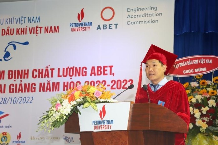 Tiến sĩ Phan Minh Quốc Bình phát biểu tại buổi lễ. Ảnh: PVN
