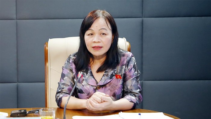 Bà Nguyễn Thị Mai Hoa - Phó Chủ nhiệm Ủy ban Văn hóa, Giáo dục của Quốc hội chia sẻ tại tọa đàm. Ảnh: Báo Đại biểu Nhân dân