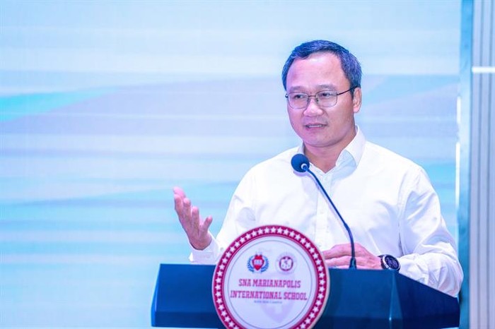 Ông Khuất Việt Hùng - Phó Chủ tịch chuyên trách Uỷ ban An toàn giao thông quốc gia phát biểu tại buổi lễ