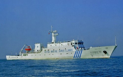 Tàu Hải giám 75 Trung Quốc "trực ban" xua đuổi tàu cá Philippines (theo Inquire - PV)