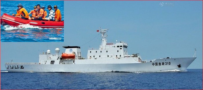Những ngày qua lực lượng Cảnh sát biển Philippines dùng xuồng cao su để theo dõi, thu thập bằng chứng về các hoạt động của tàu Trung Quốc trên bãi cạn Scarborough