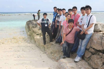 Đoàn giảng viên, sinh viên đại học Hải dương Đài Loan theo tàu hải quân ra đảo Ba Bình (trái phép) hồi tháng 7 năm ngoái