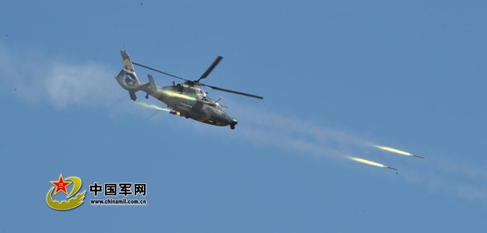 Trực thăng Trung Quốc nhả đạn trong diễn tập Sứ mệnh hòa bình 2012