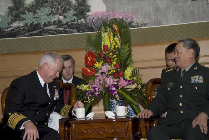 Tư lệnh Hạm đội Thái Bình Dương thăm Trung Quốc năm 2008, lúc đó là ông Timothy Keating. Mặc dù các chuyến thăm viếng quân sự cấp cao giữa hai nước vẫn diễn ra, song không có đột phá nào được thực hiện vì những khác biệt quá lớn và các mâu thuẫn lợi ích nảy sinh giữa Mỹ và Trung Quốc