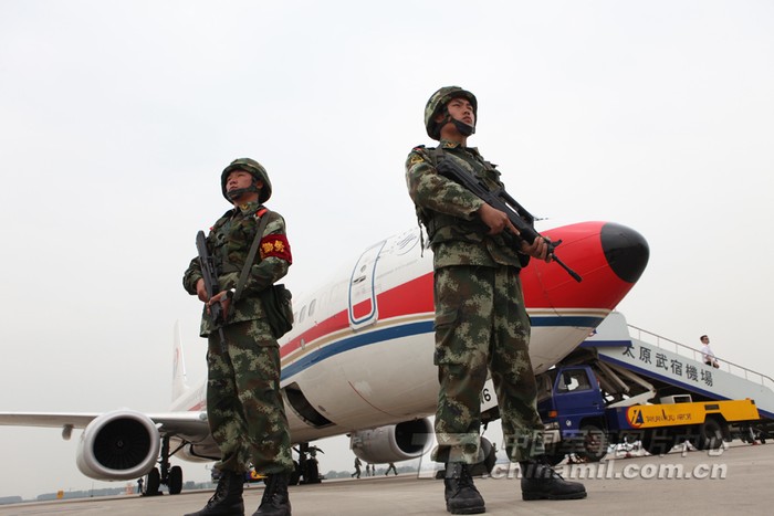 Trong tình huống khẩn cấp, các máy bay hàng không dân dụng sẽ được trưng dụng để vận chuyển quân, tham gia các nhiệm vụ quân sự