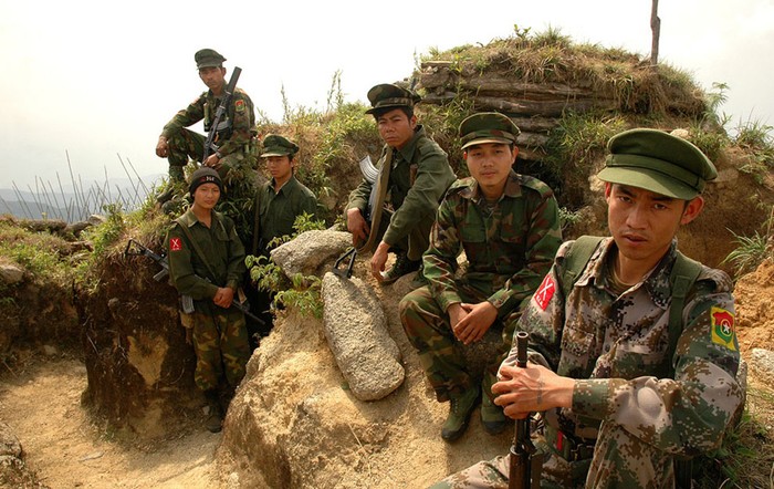 Những người lính Myanmar
