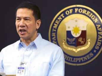 Người phát ngôn Bộ Ngoại giao Philippines Raul Hernandez đưa ra phản ứng lấy nốt chút "sĩ diện" nước lớn của Trung Quốc khiến Hồng Lỗi phản ứng gay gắt: "Philippines nên cẩn trọng trong phát ngôn và hành động"
