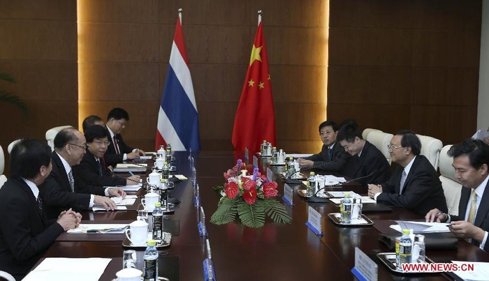 Ngoại trưởng Trung Quốc Dương Khiết Trì đưa vấn đề biển Đông ra thảo luận với người đồng cấp Thái Lan nhằm tìm kiếm một sự ủng hộ